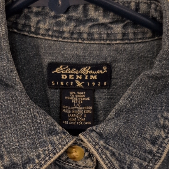 Gap Denim Button-Up Shirt - Picture 2 of 3